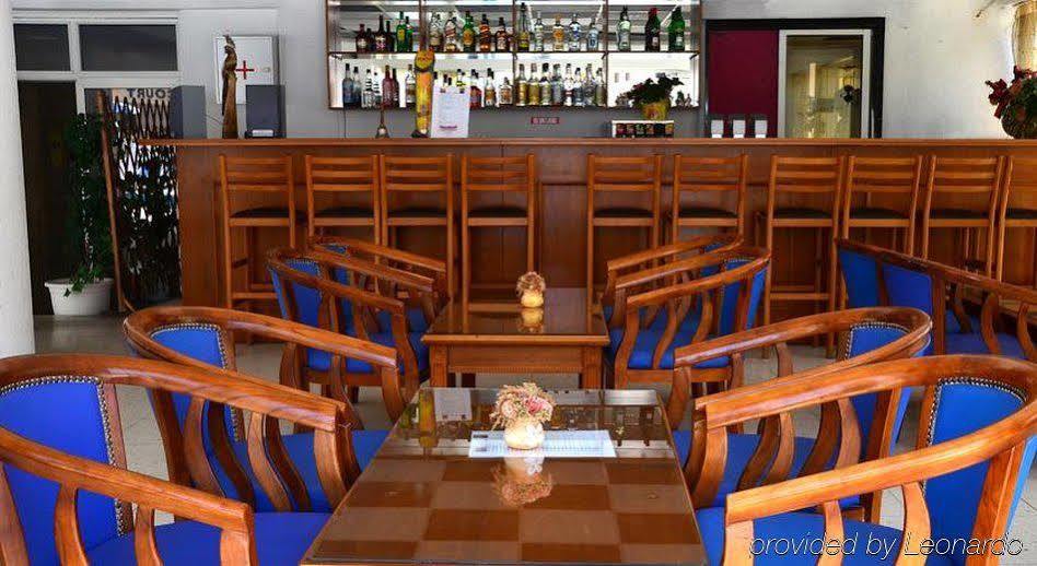 Best Western Plus Larco Hotel Larnaca Buitenkant foto