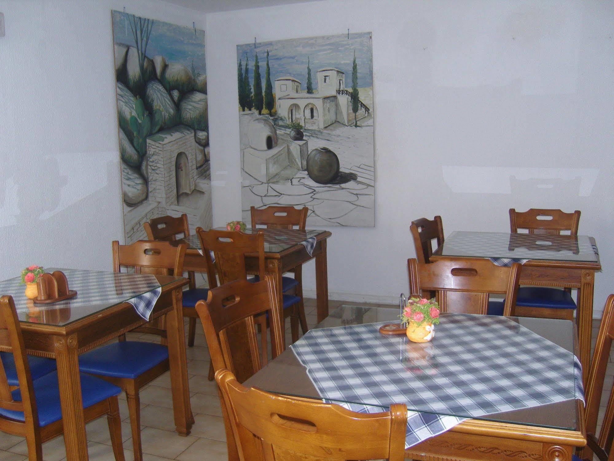 Best Western Plus Larco Hotel Larnaca Buitenkant foto
